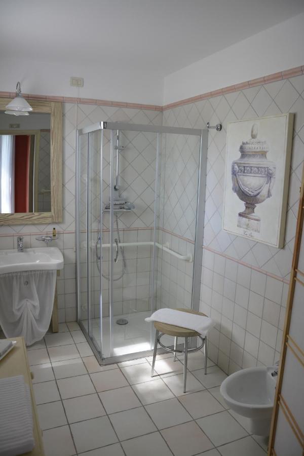 Vinnaeria La Baita Capriva del Friuli Room photo